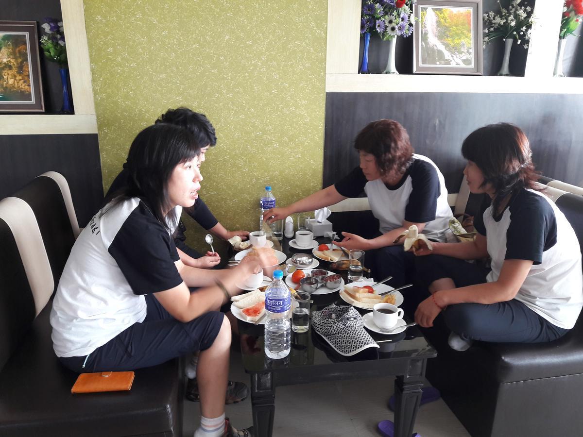 Asian Hotel Μπούτβαλ Εξωτερικό φωτογραφία